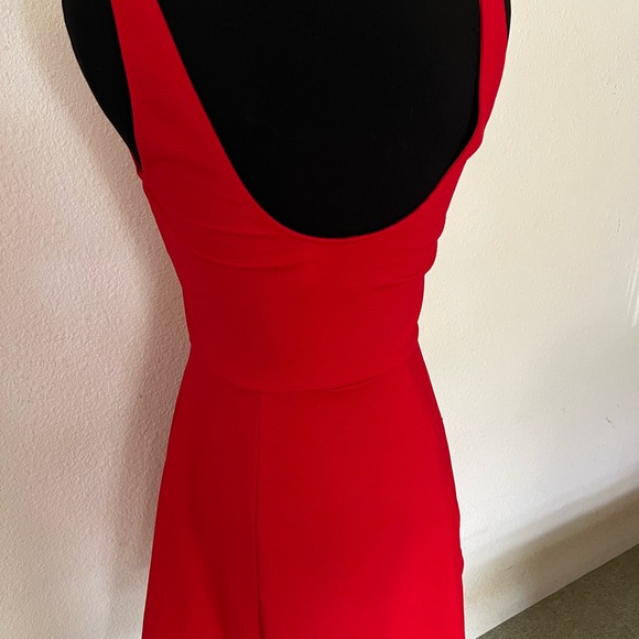 Red Dress - Picture 3 of 4